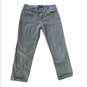 Kensie cropped cuffed gray jeans, size 26